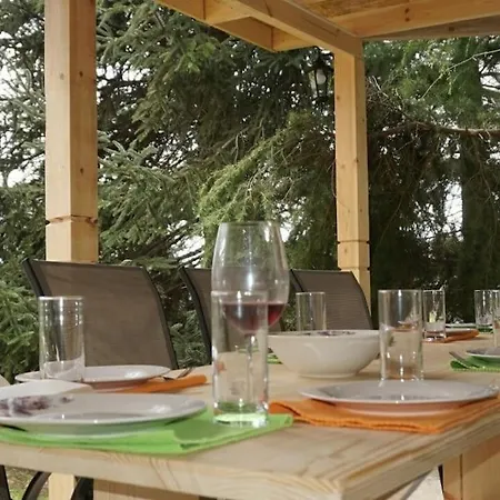 Forest House Будинок відпочинку Варна